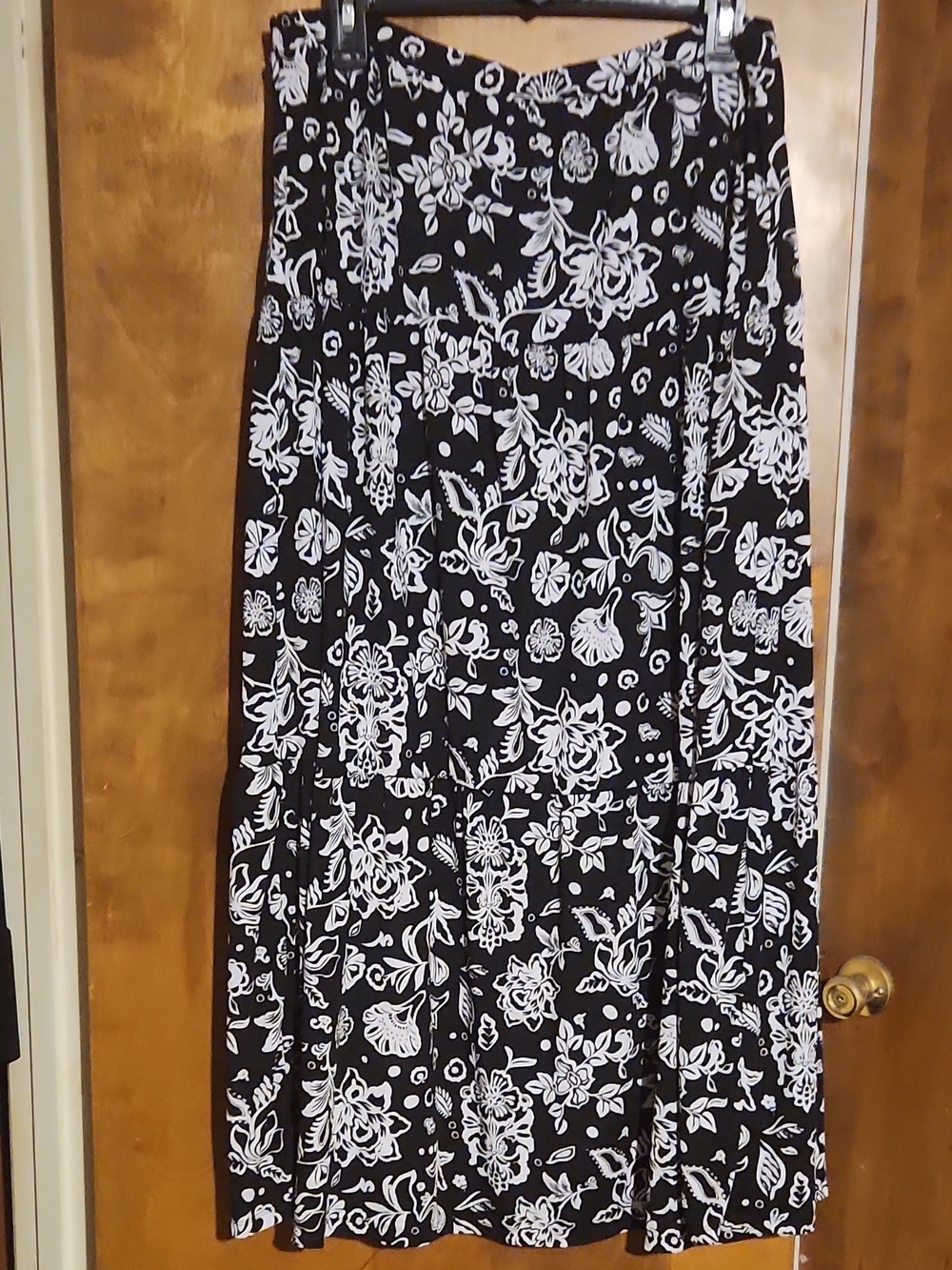 Cato Black and White Floral Tiered Maxi Skirt